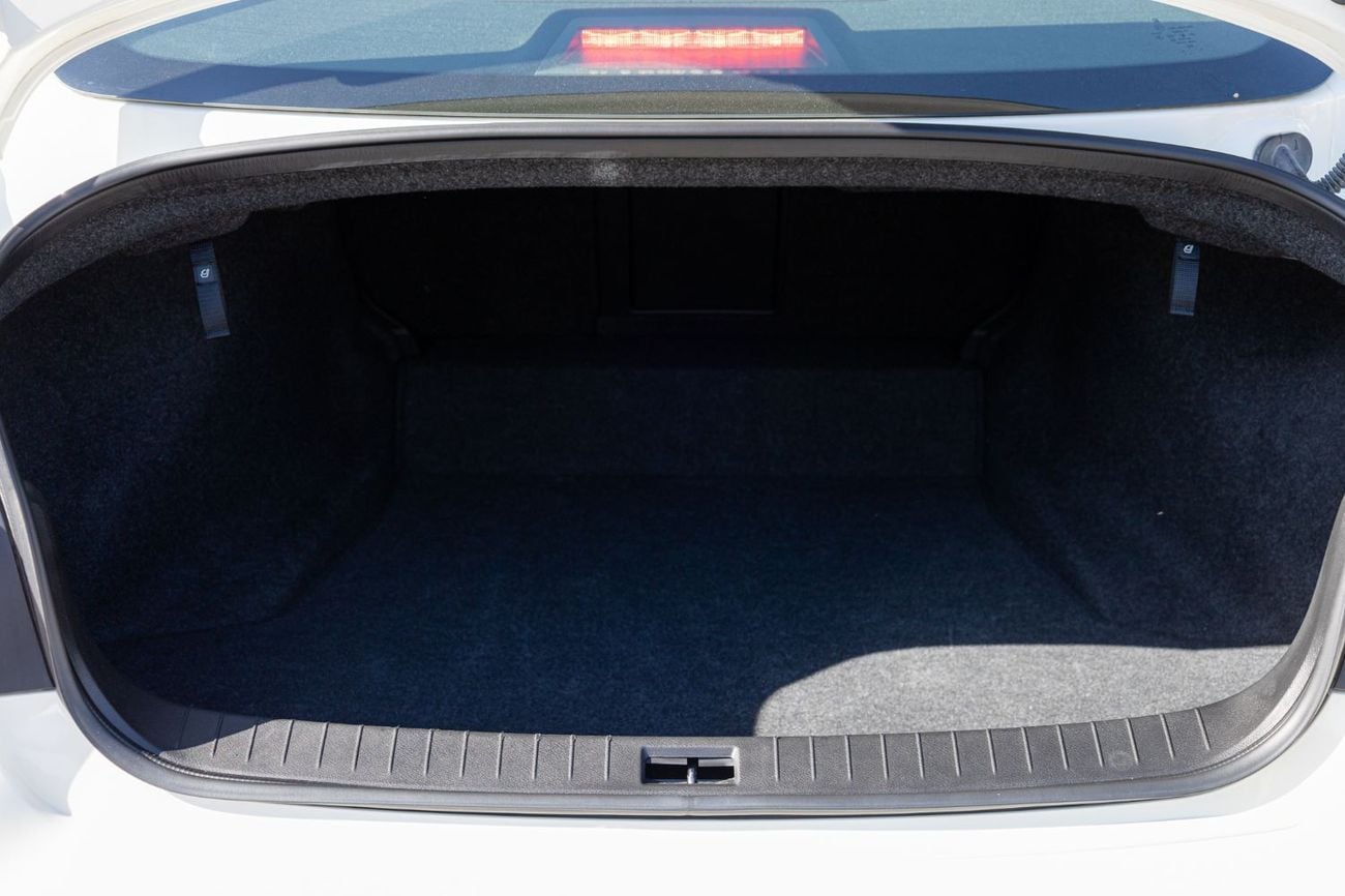 Infiniti Q50 Luxe 3.0L