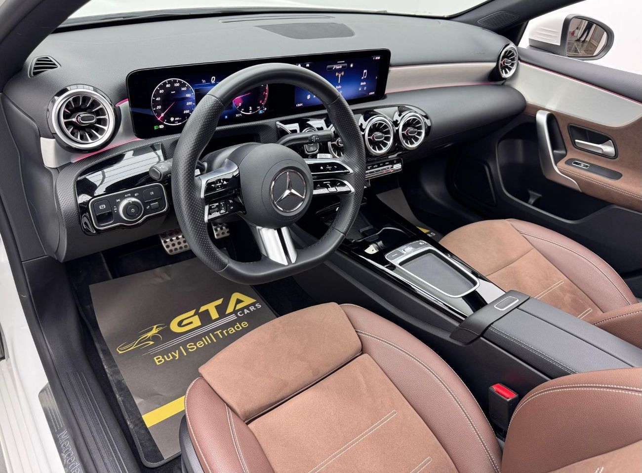 مرسيدس بنز A 200 AMG 2025 Mercedes-Benz A200 AMG, 2026 Mercedes Warranty, Mercedes Service History, GCC