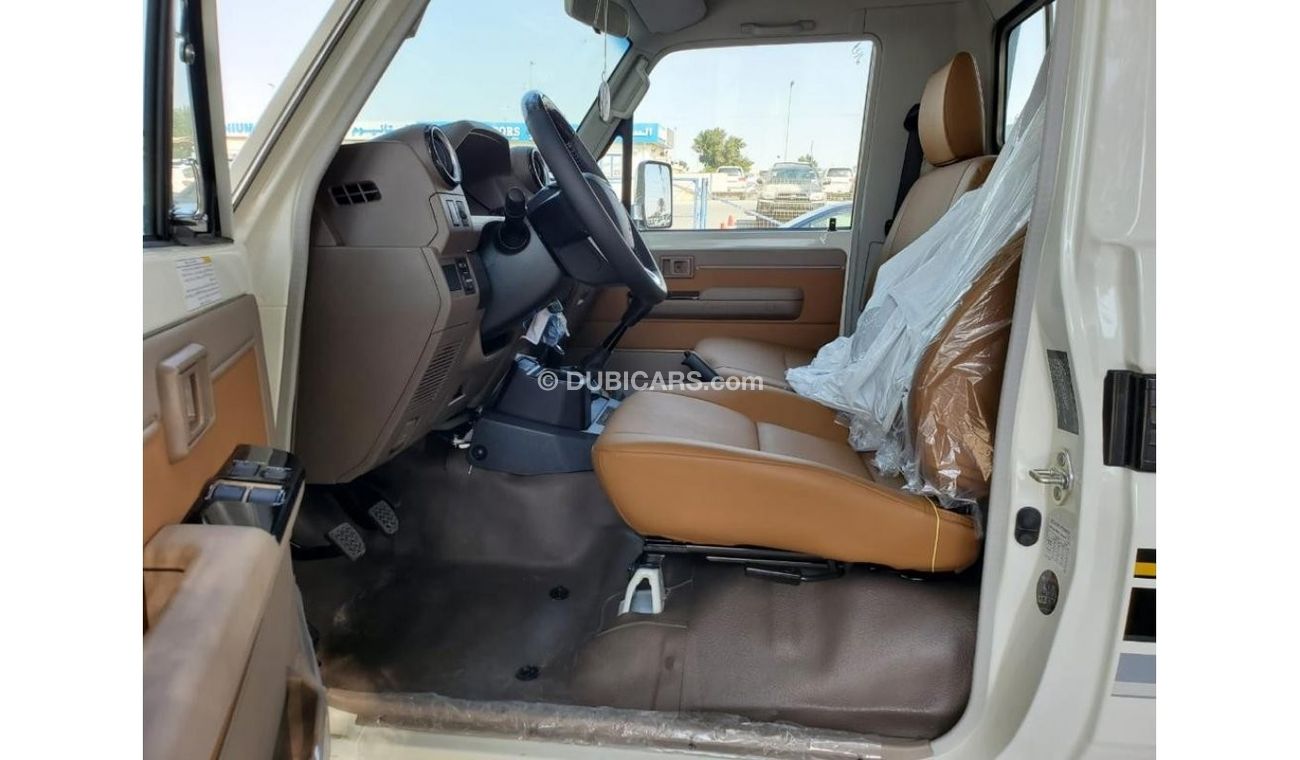 Toyota Land Cruiser Pick Up Toyota Land Cruiser Pick up S/Cab White color ,,70th Anniversary with Winch /Diff Lock/Compressor M/