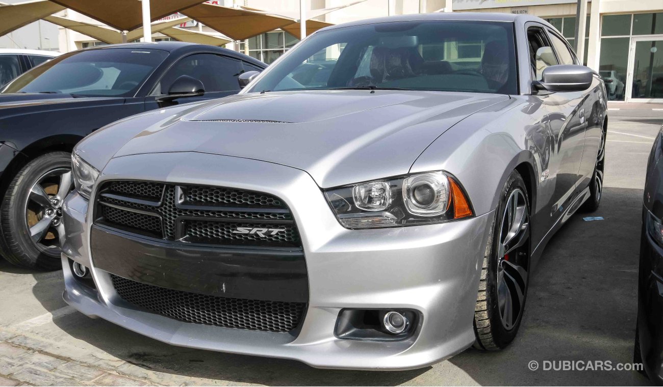 Dodge Charger SRT 6.4 L Hemi