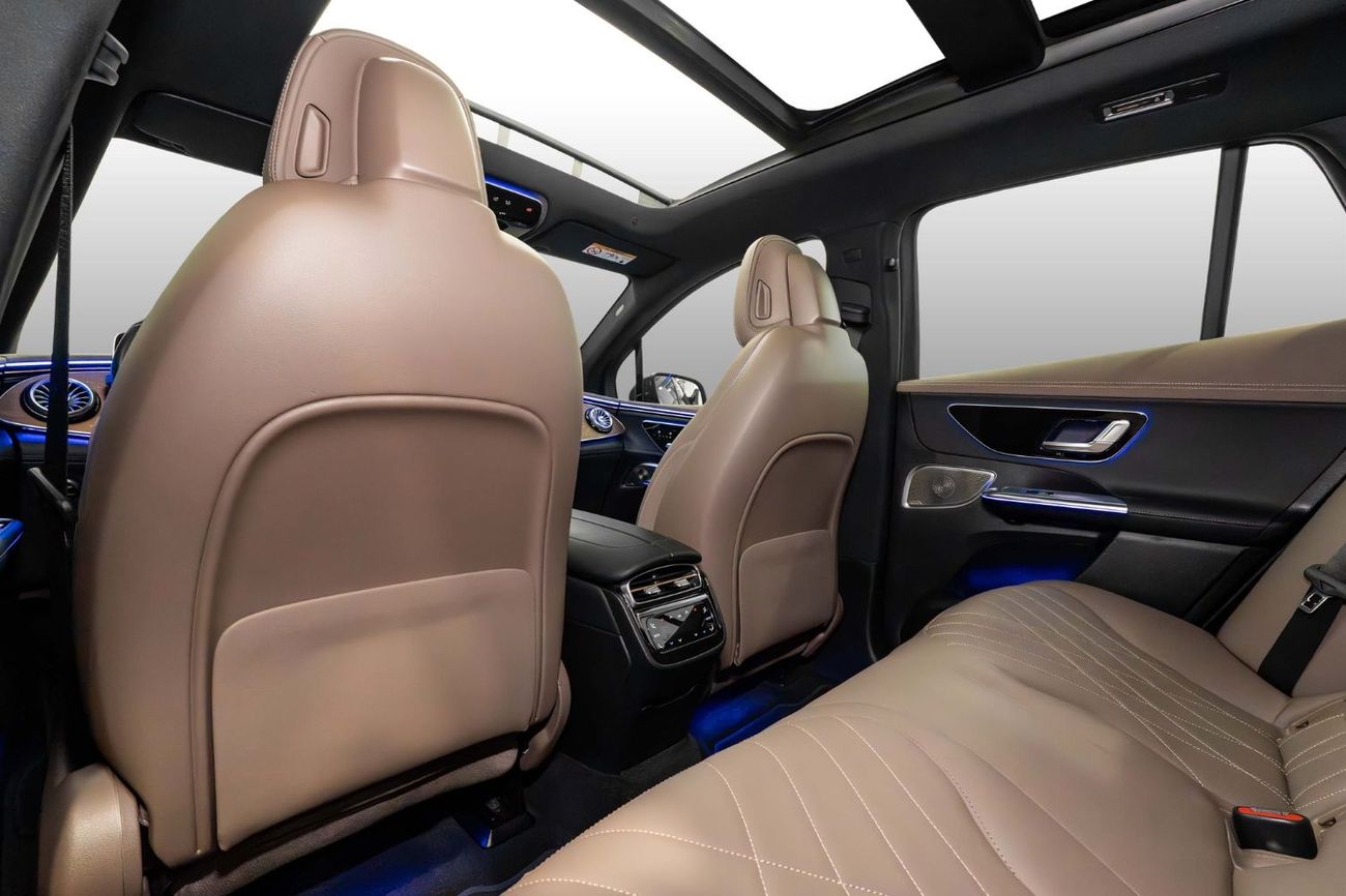 Mercedes-Benz EQE 350 SUV EMC Mercedes-benz Warranty and Service Package | 0% Downpayment | AED 3,449 P/M |