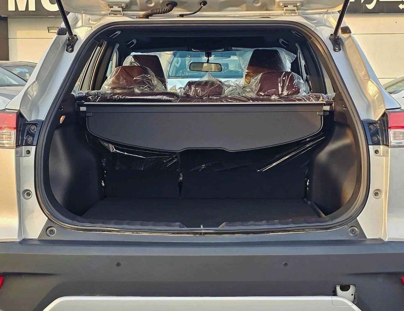 تويوتا كورولا كروس HYBRID /1.8L A/T / FULL OPTION / SUNROOF, LEATHER/ 17" ALLOY WHEELS/CODE#XLE