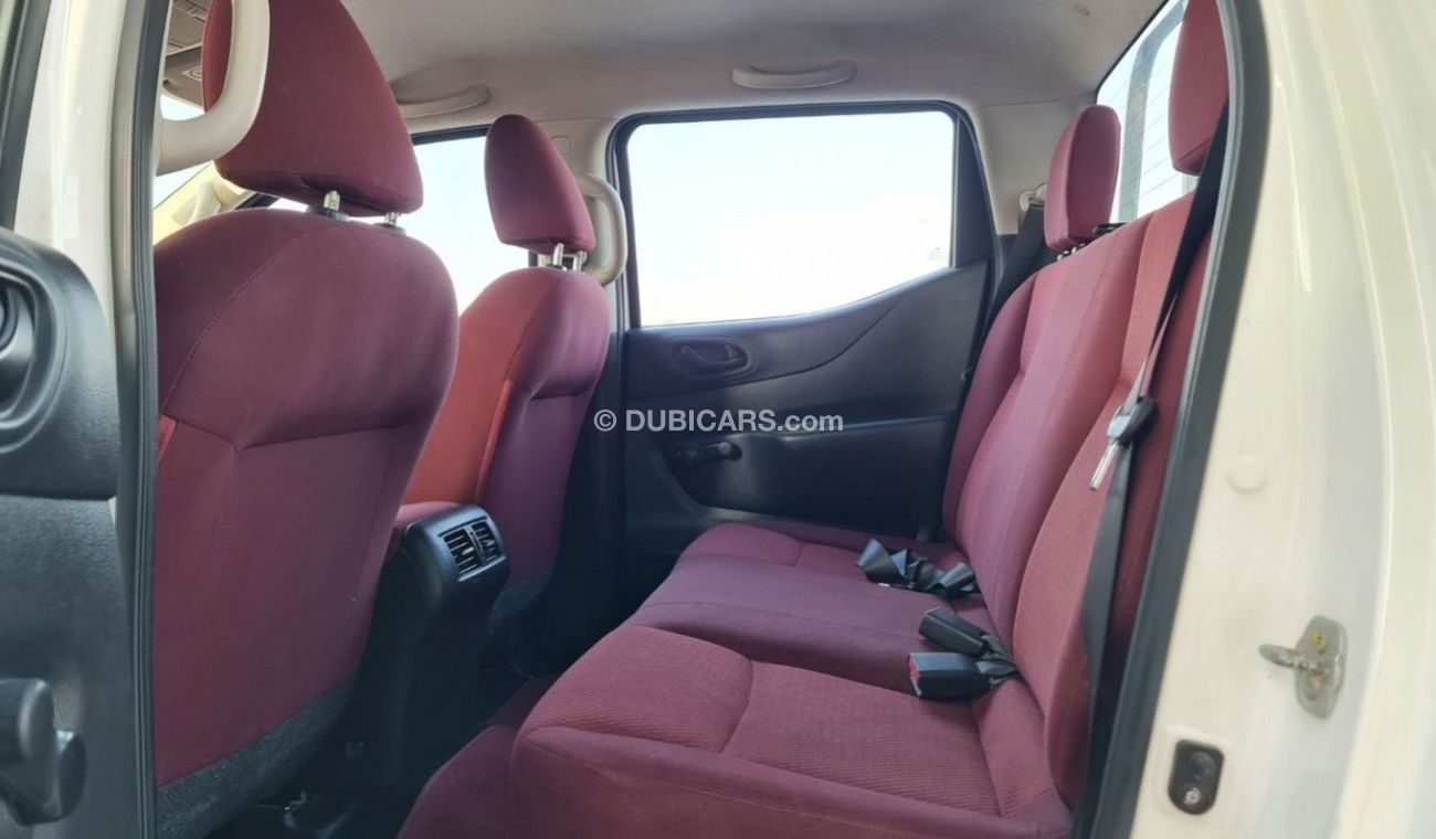 Nissan Navara Std SE 4x4 2017  Automatic GCC Perfect Condition