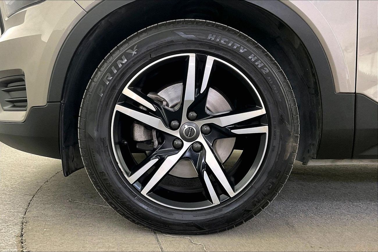 Volvo XC40 T4 R Design | Guaranteed Warranty | 0 Down Payment