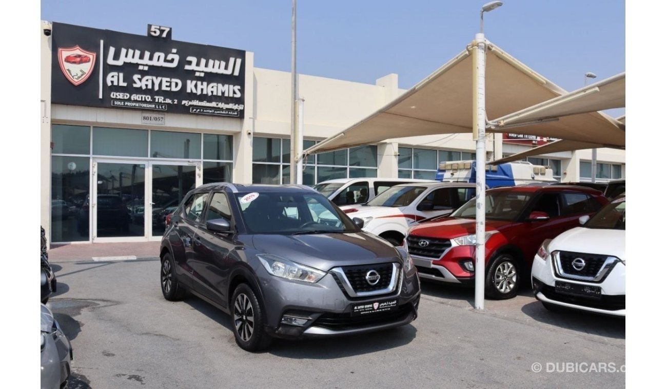 Nissan Kicks SV ACCIDENTS FREE - GCC - ORIGINAL PAINT - ENGINE 1600 CC - PERFECT CONDITION INSIDE OUT