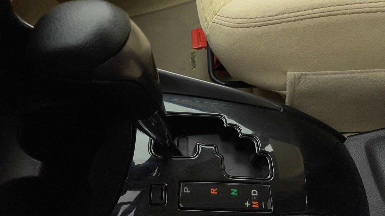 تويوتا يارس SE 1.5 | بدون دفعة مقدمة | اختبار القيادة في المنزل