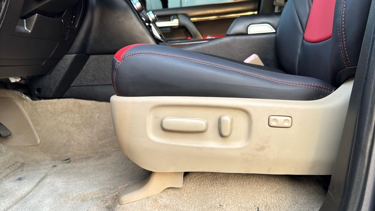 Toyota Land Cruiser MODIFIED TO LC 300 2025 | 4.0L PETROL ENGINE | LHD | AUTOMATIC TRANSMISSION | 4WD