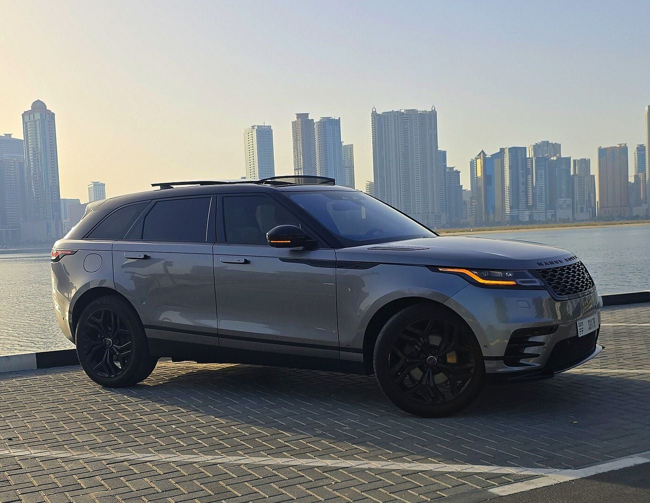 Land Rover Range Rover Velar R-DYNAMIC