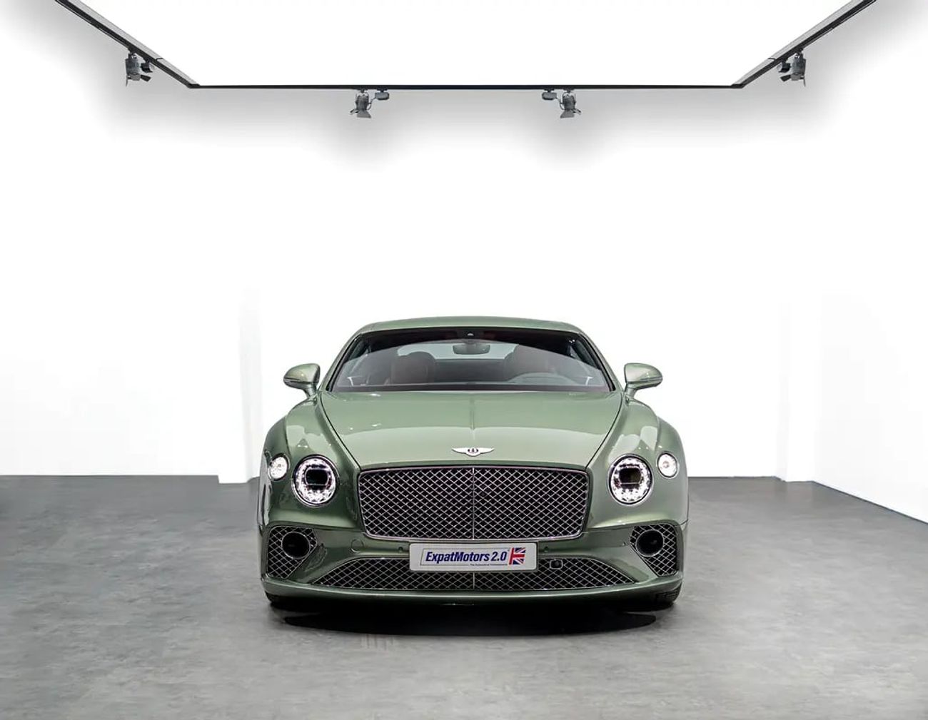 بنتلي كونتيننتال جي تي 6.0L W12 (626 HP)