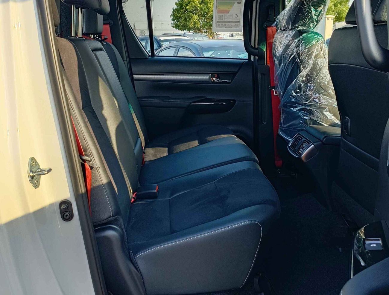 Toyota Hilux GR Sport / 2.8L DIESEL / A/T / Roll Bar / Back Side Step  (CODE #  HDGR28AF)