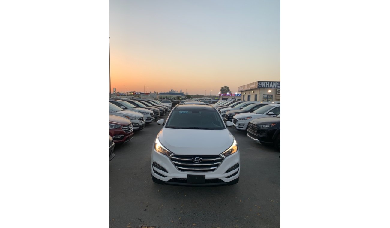 Hyundai Tucson KEY START FULL OPTION PANORAMIC 2.0L V4 2018 AMERICAN SPECIFICATION