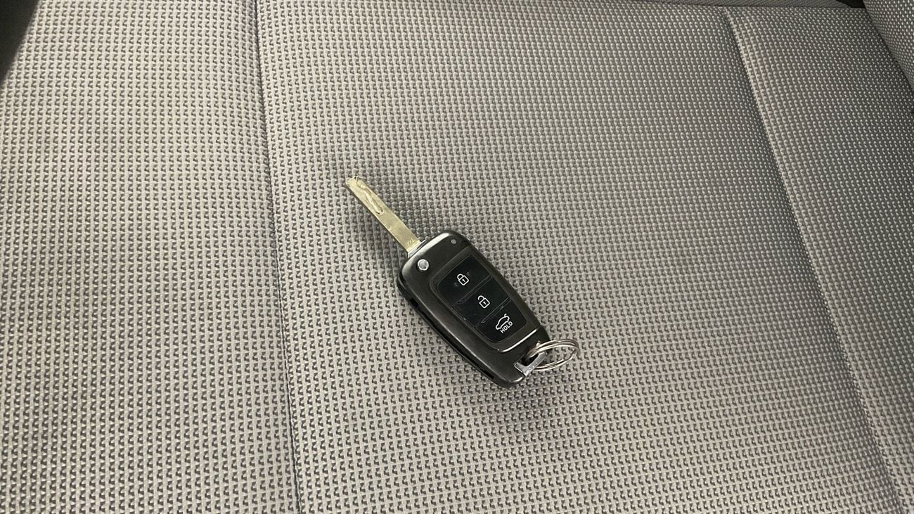 Hyundai Accent 1.6 AUTO GL AUTO SMART PLUS | Guaranteed Warranty | 0 Down Payment