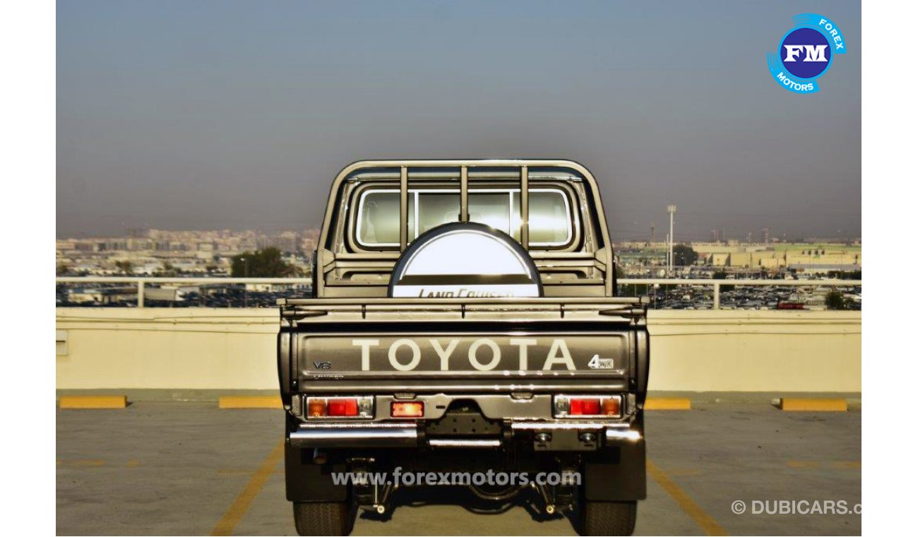 تويوتا لاند كروزر بيك آب 79 Double Cab Pickup Limited V8 4.5l Turbo Diesel 4wd Manual Transmission