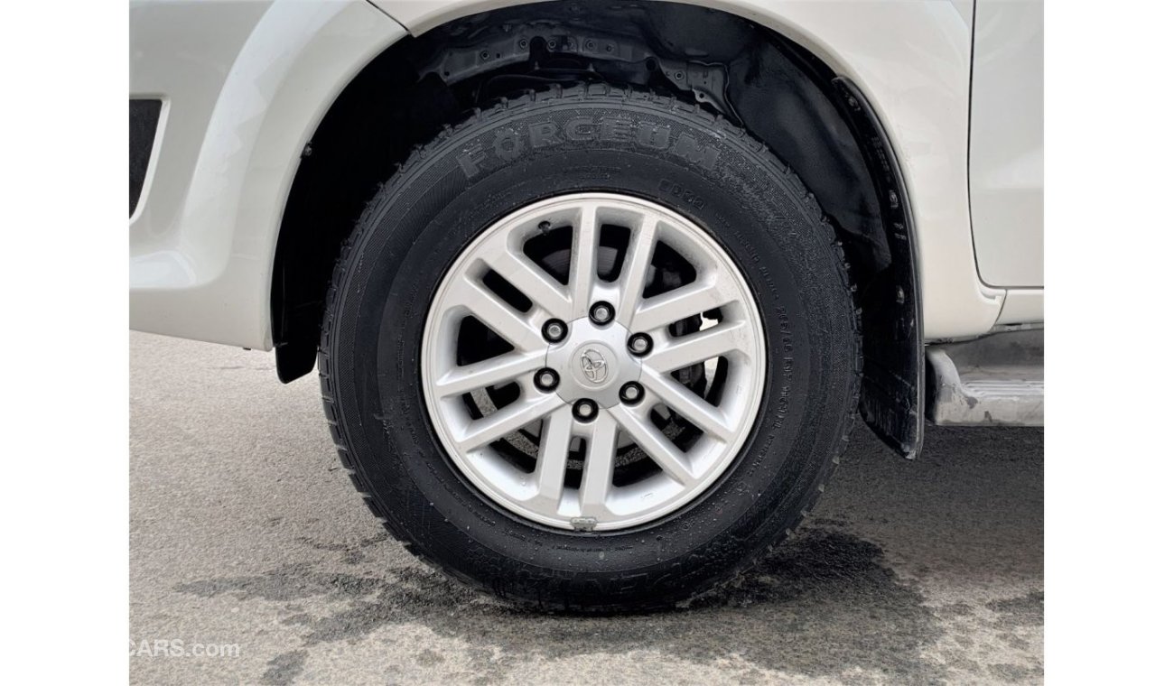 تويوتا فورتونر Toyota Fortuner 2.7cc EXR with alloy wheels, Bluetooth and cruise control