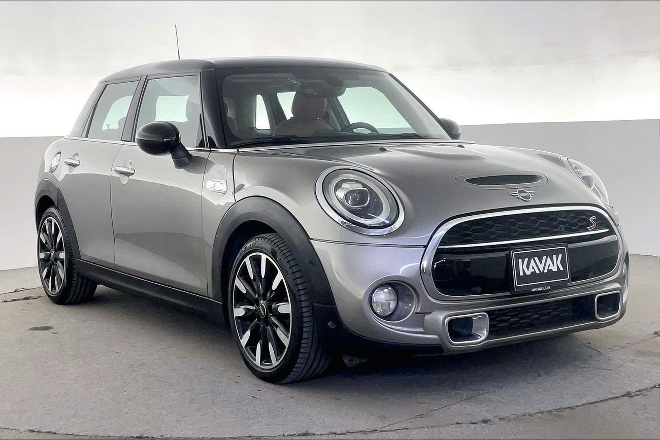 ميني كوبر إس Standard | National Day Celebration | شامل الضمان | 0 ﺪﻔﻋﺓ ﺃﻮﻟﻯ