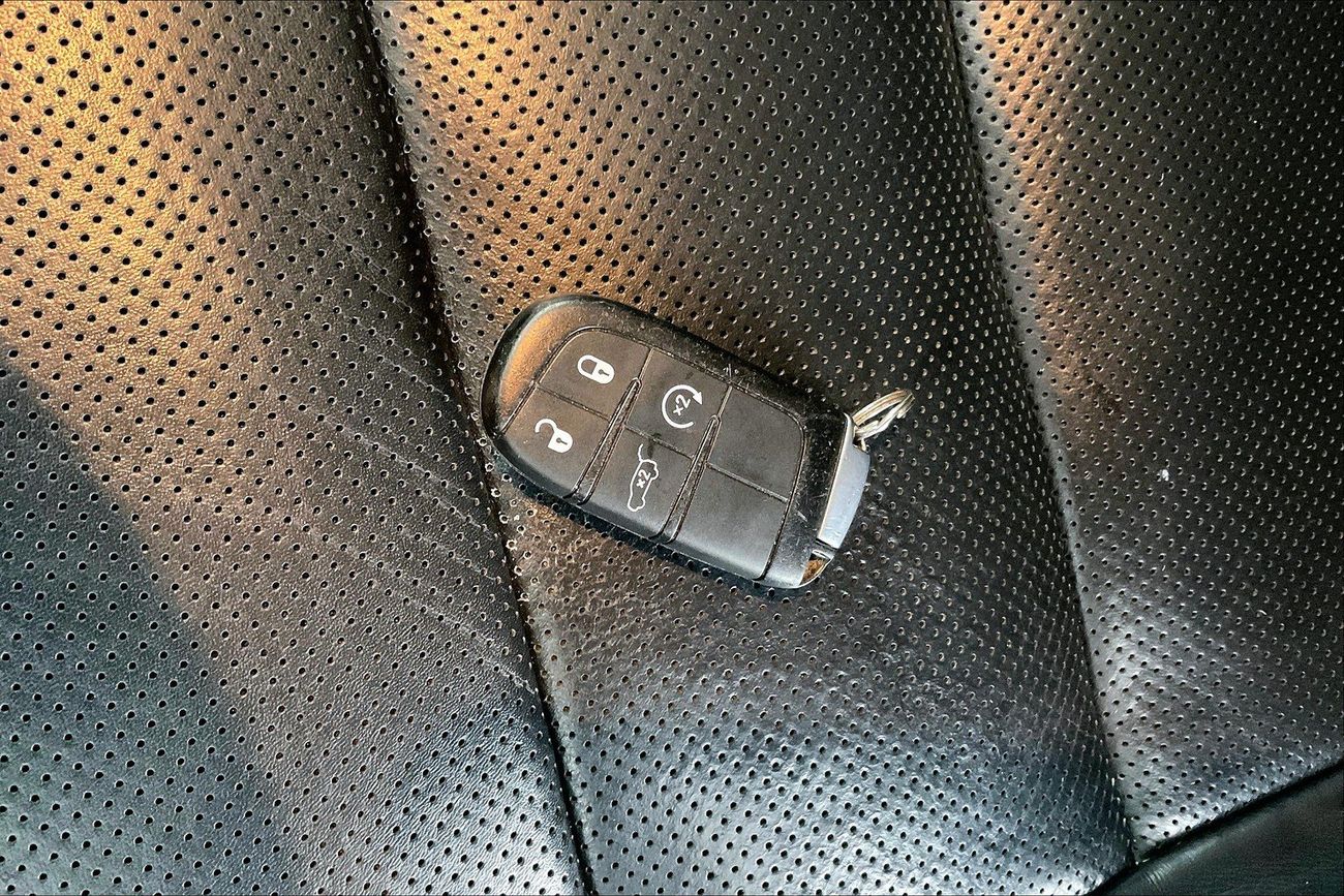 Jeep Grand Cherokee Overland S | Guaranteed Warranty | 0 Down Payment