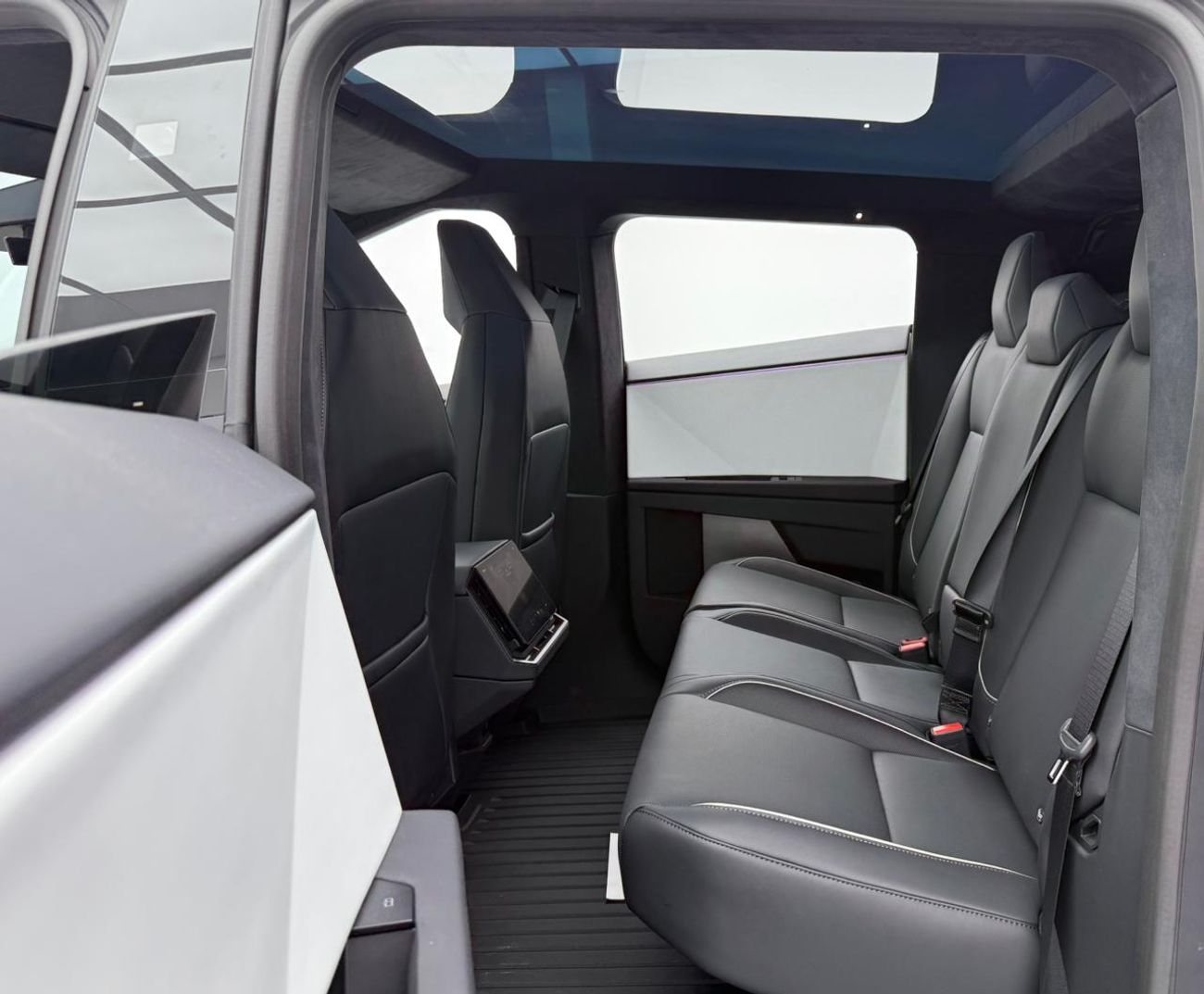 Tesla Cybertruck Cyberbeast 2024 Tesla Cybertruck Cyber Beast, Warranty, Delivery Km, Fully Loaded, Excellent Conditi