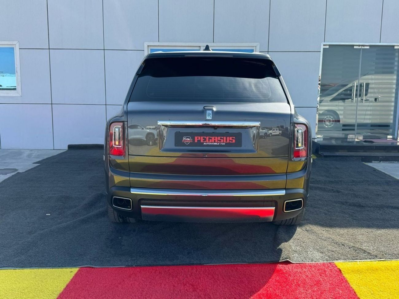 Rolls-Royce Cullinan Rolls-Royce Cullinan 2019 GCC VIP SEATS (ILLUMINATED CRYSTAL SPIRIT OF ECSTASY)