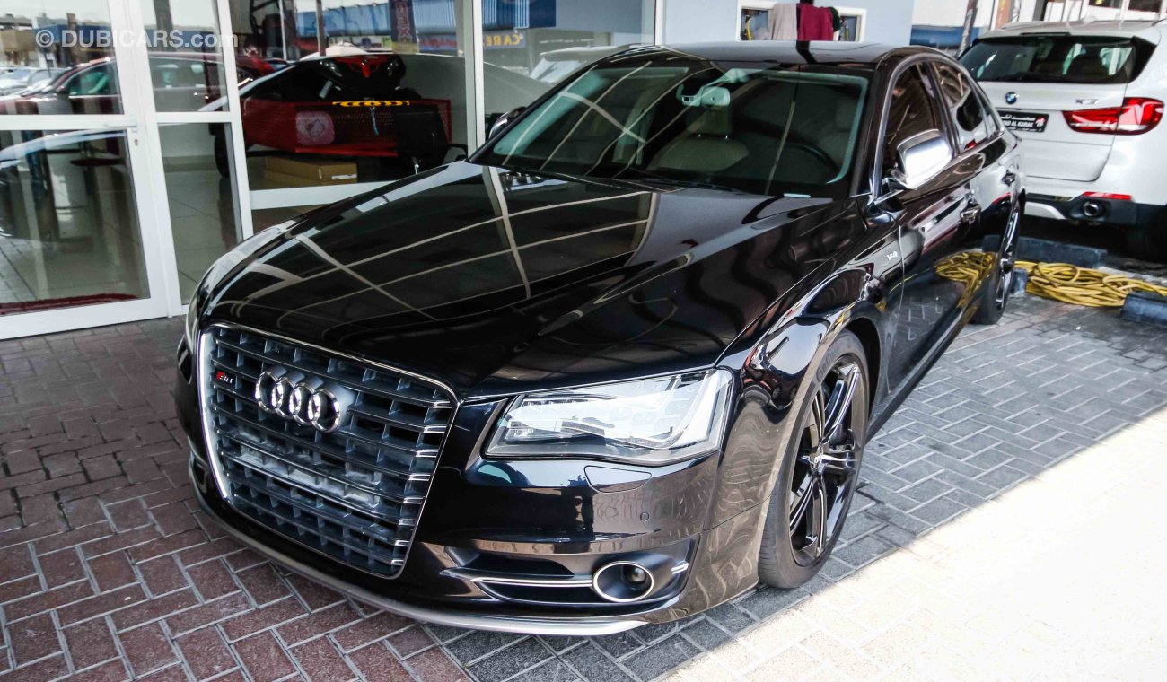 Audi S8 V8T