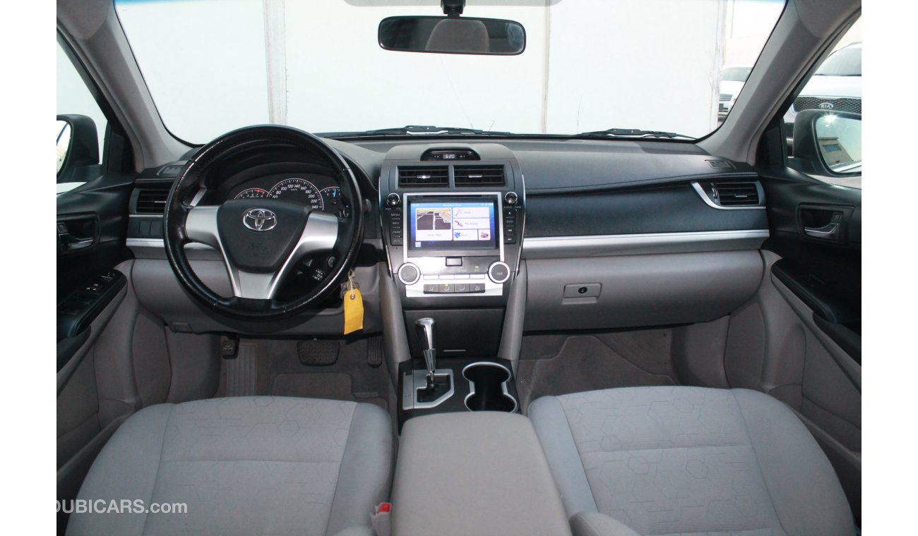 Toyota Camry 2.5L SE 2015 MODEL WITH NAVIGATION CAMERA