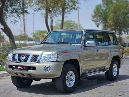 Nissan Patrol Safari GL 4.8L A/T (7 Seater)