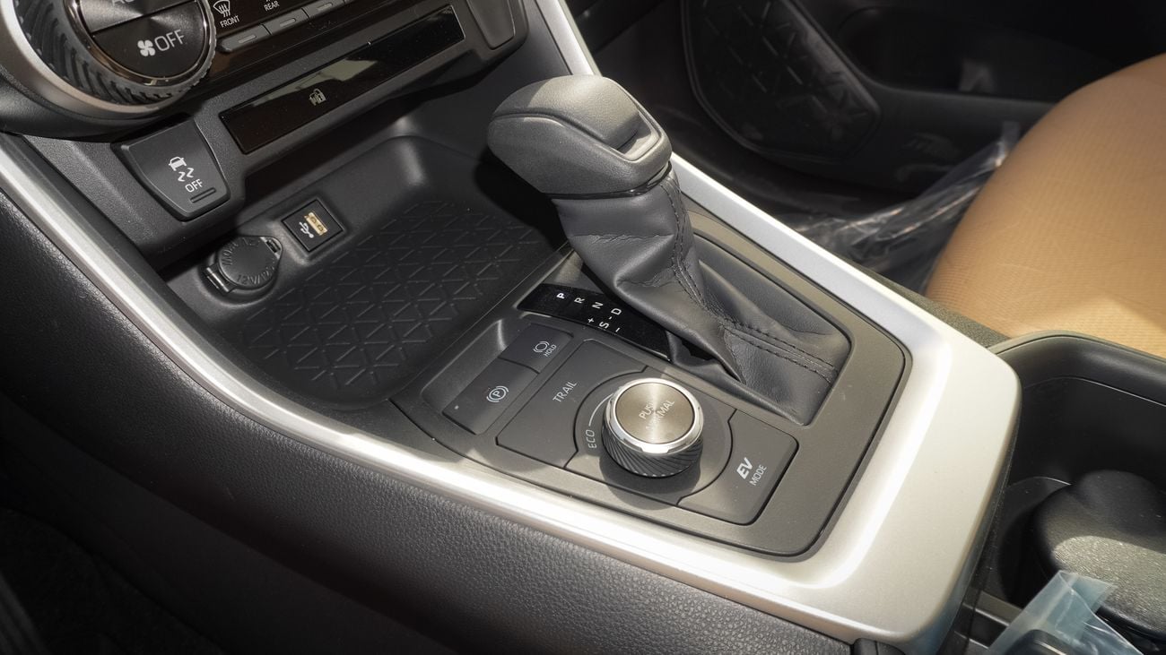 تويوتا راف ٤ AWD  HYBRID