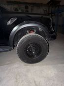 Ford Ranger Raptor exclusive package :black rhino wheels ,electric bed cover