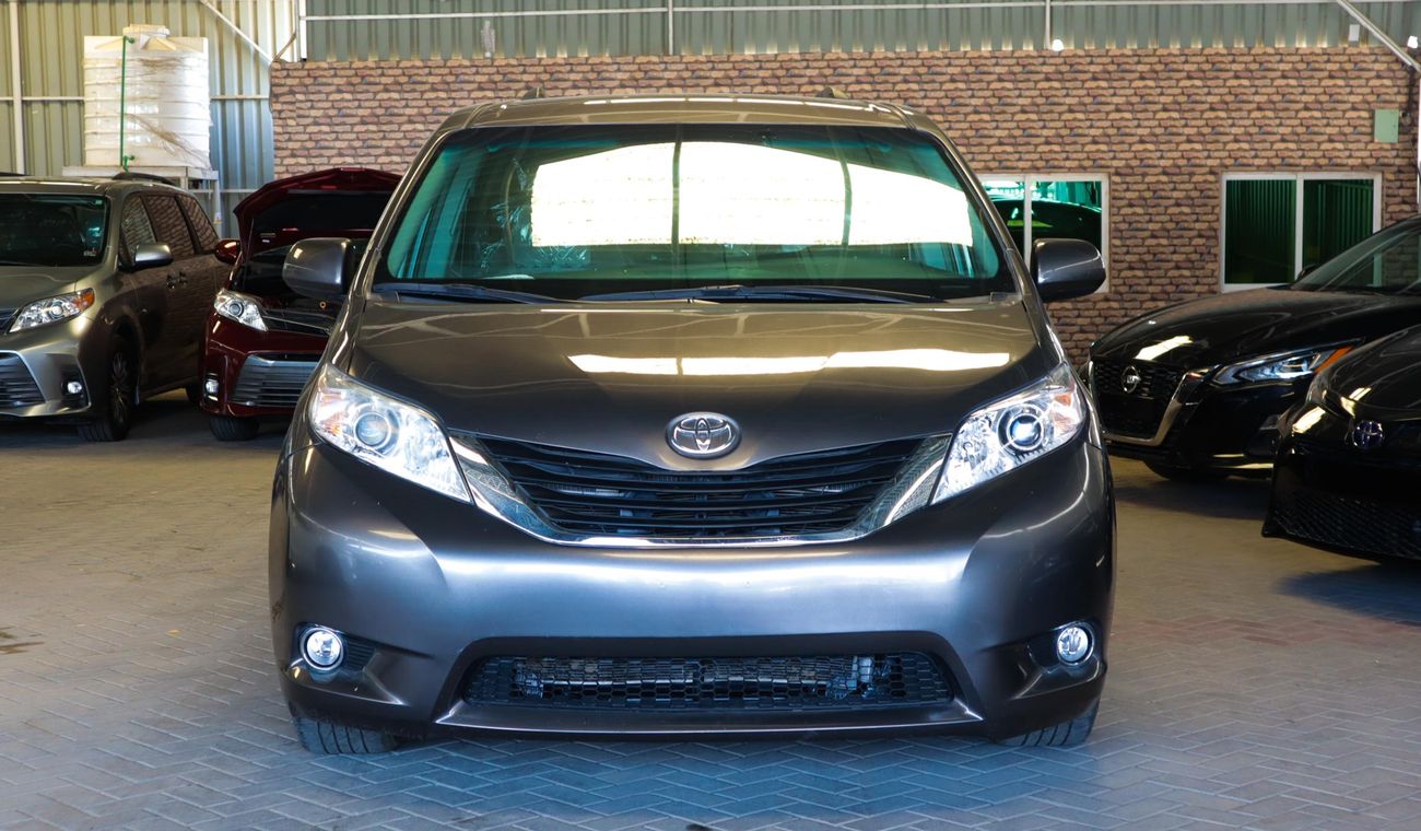 Toyota sienna dubai Toyota sienna dubai