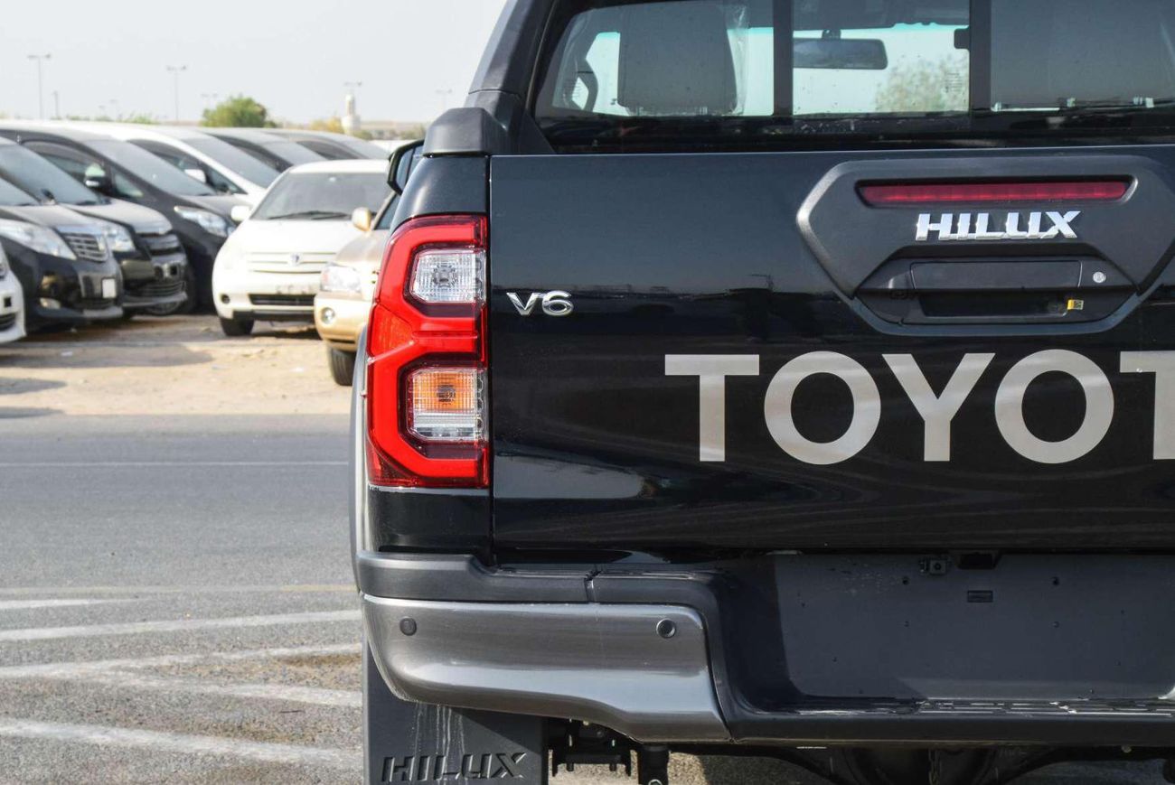 تويوتا هيلوكس TOYOTA HILUX ADVENTURE 4.0L 4WD PICKUP 2025