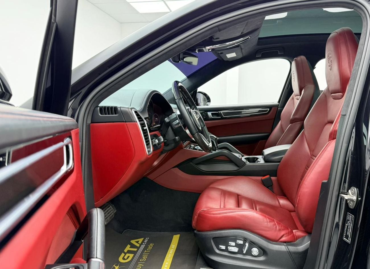 Porsche Cayenne GTS 2021 Porsche Cayenne GTS, Warranty, Porsche Full Service History, Full PPF, GCC Specs