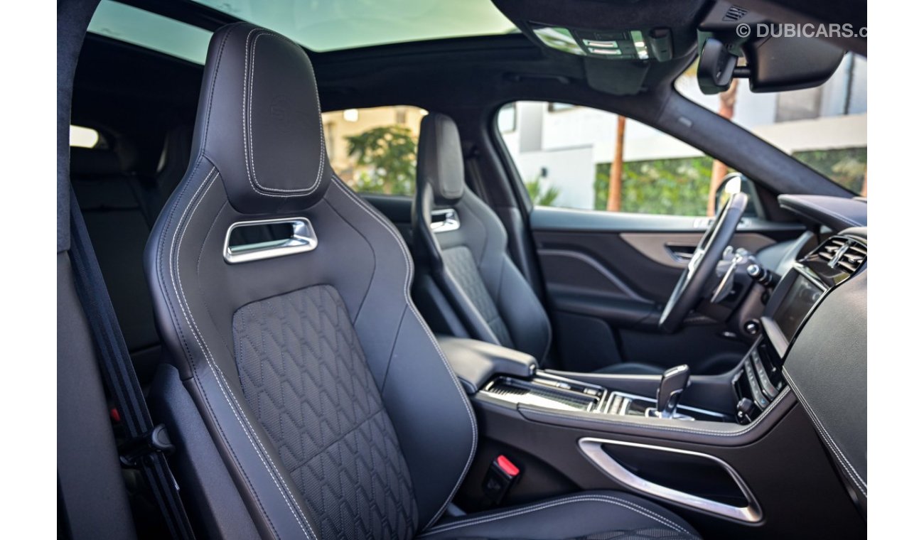 جاكوار F بيس SVR  | 5,579 P.M  | 0% Downpayment | Excellent Condition!