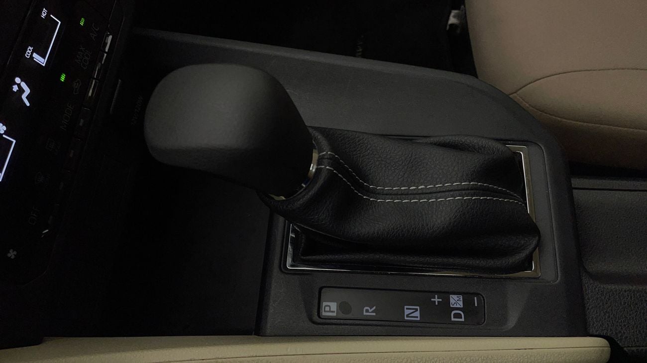 تويوتا يارس E 1.5 | بدون دفعة مقدمة | اختبار القيادة في المنزل