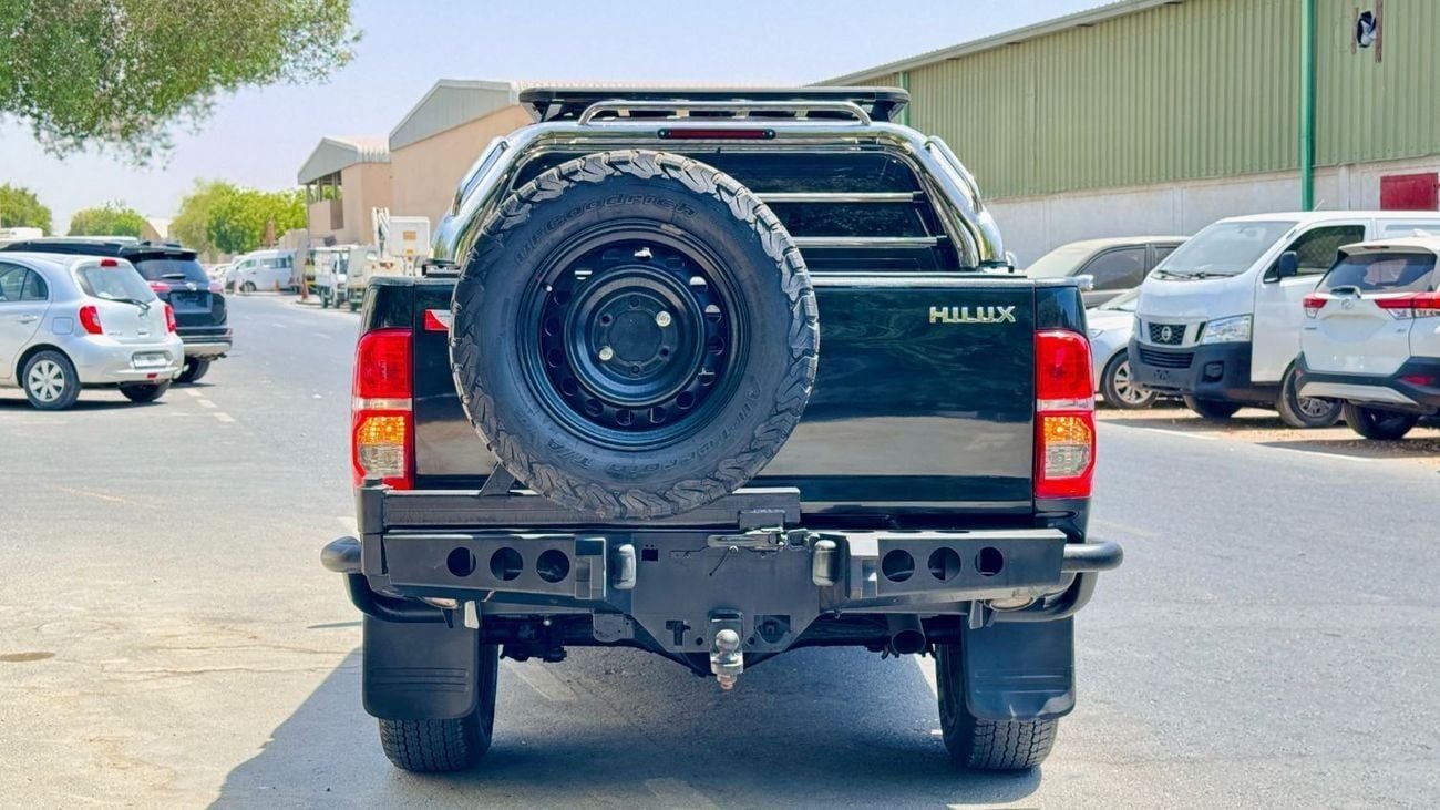 تويوتا هيلوكس -