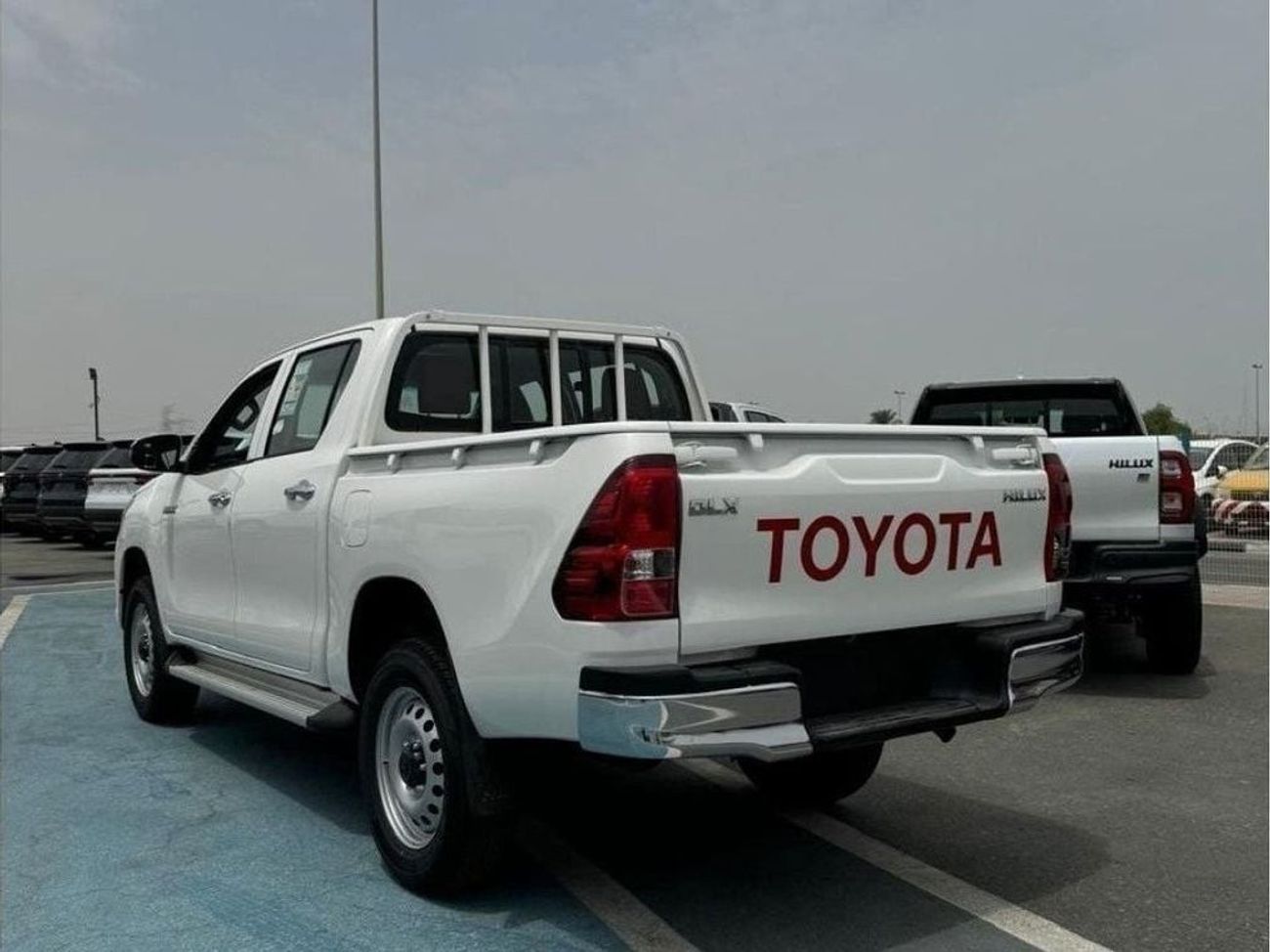 Toyota Hilux Toyota Hilux Basic 2.7 L Petrol 2024 Brand NEW!!! 4 WD