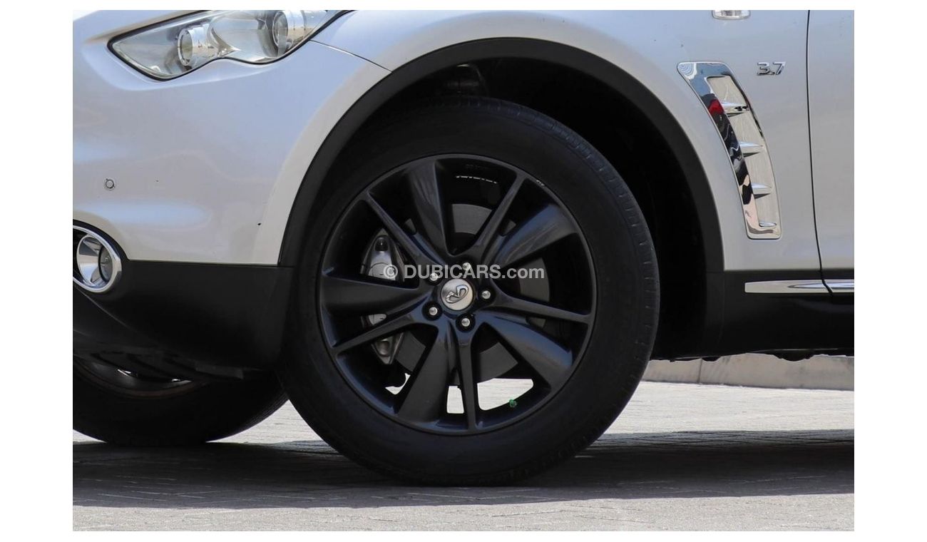 Infiniti QX70 Limited S51