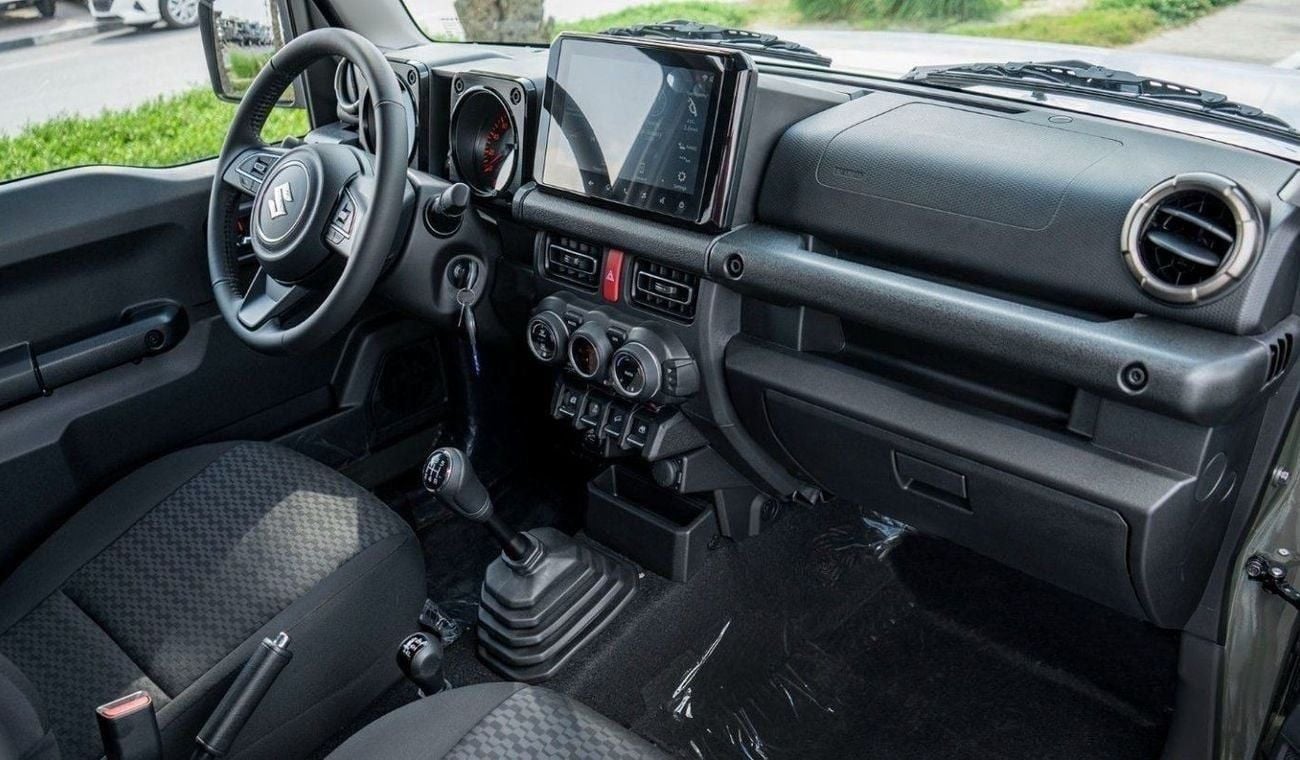 سوزوكي جيمني 1.5L GLX (A/T)