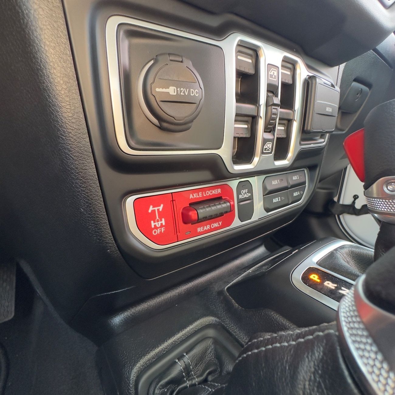 جيب جلادياتور Mojave 3.6L