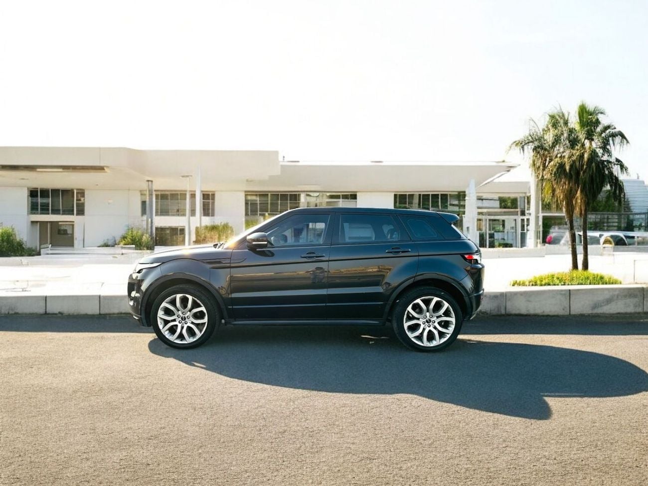 Land Rover Range Rover Evoque SE 2.0L SUV (3 Door)