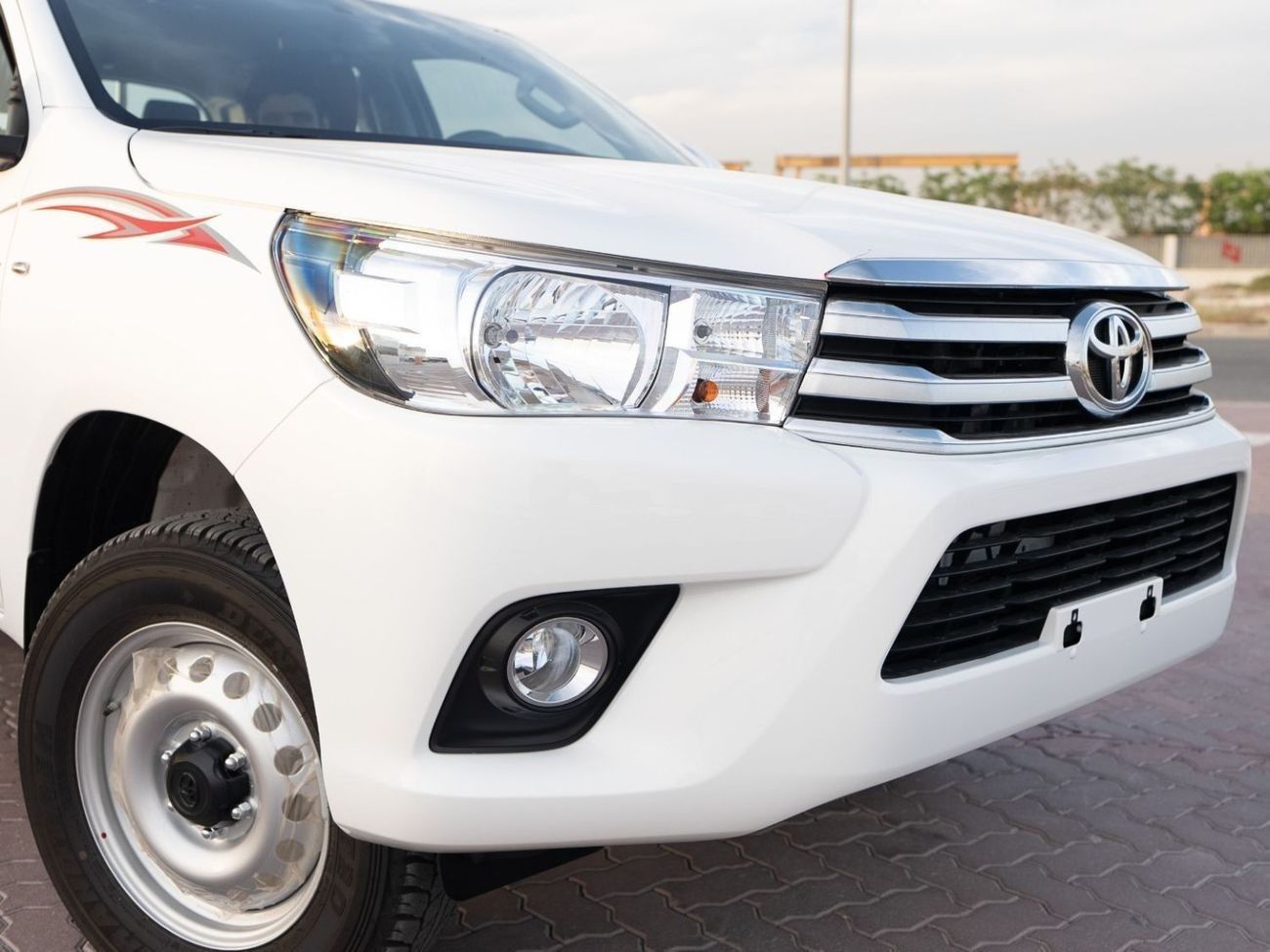Toyota Hilux 2025 TOYOTA HILUX GL 2.7 - WHITE inside RED | Export Only