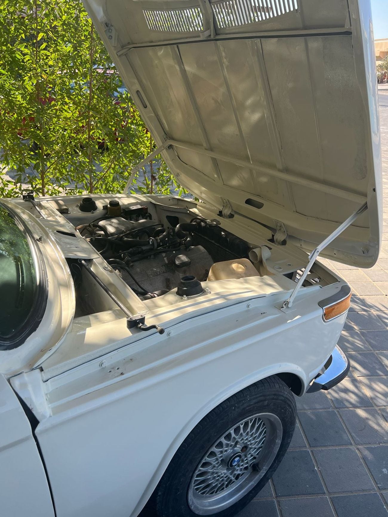 بي أم دبليو 2002