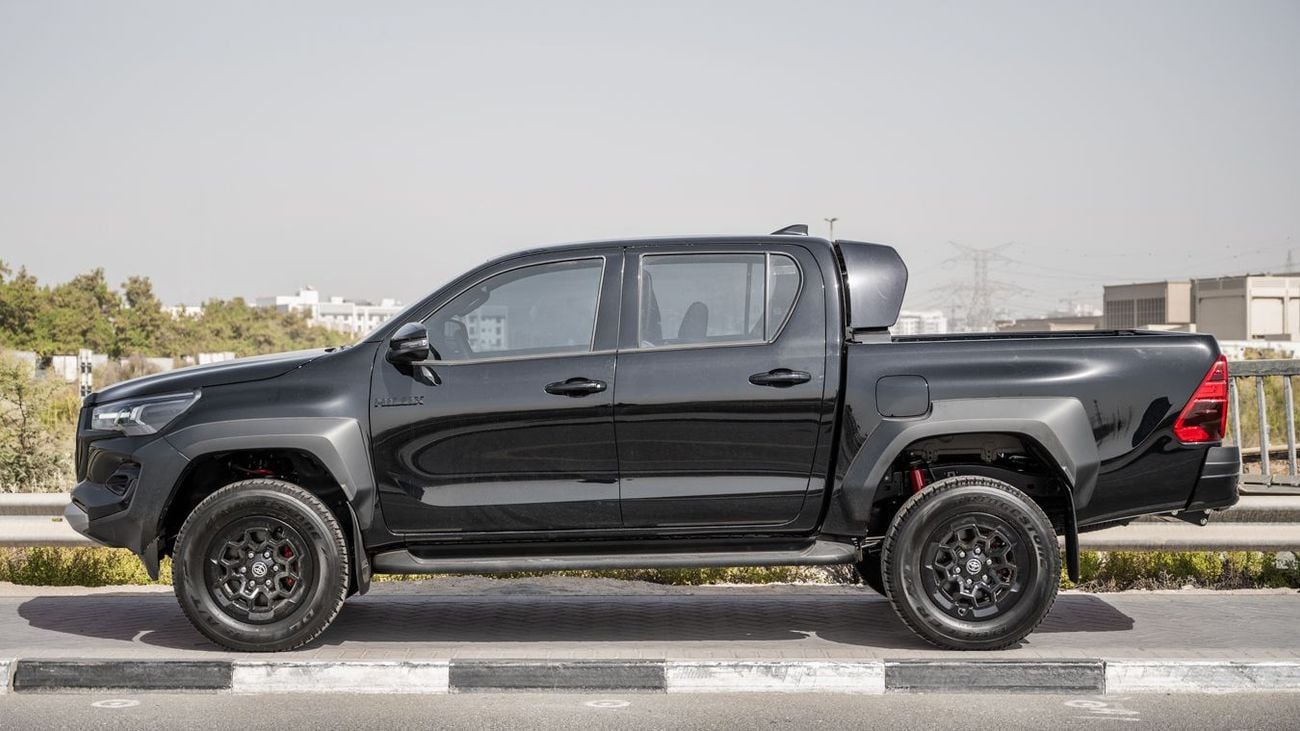 تويوتا هيلوكس GR Sport 2.8L