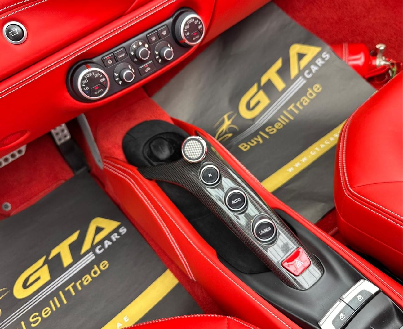 فيراري 488 سبايدر 2017 Ferrari 488 Spider, Full Service History, Excellent Condition, GCC