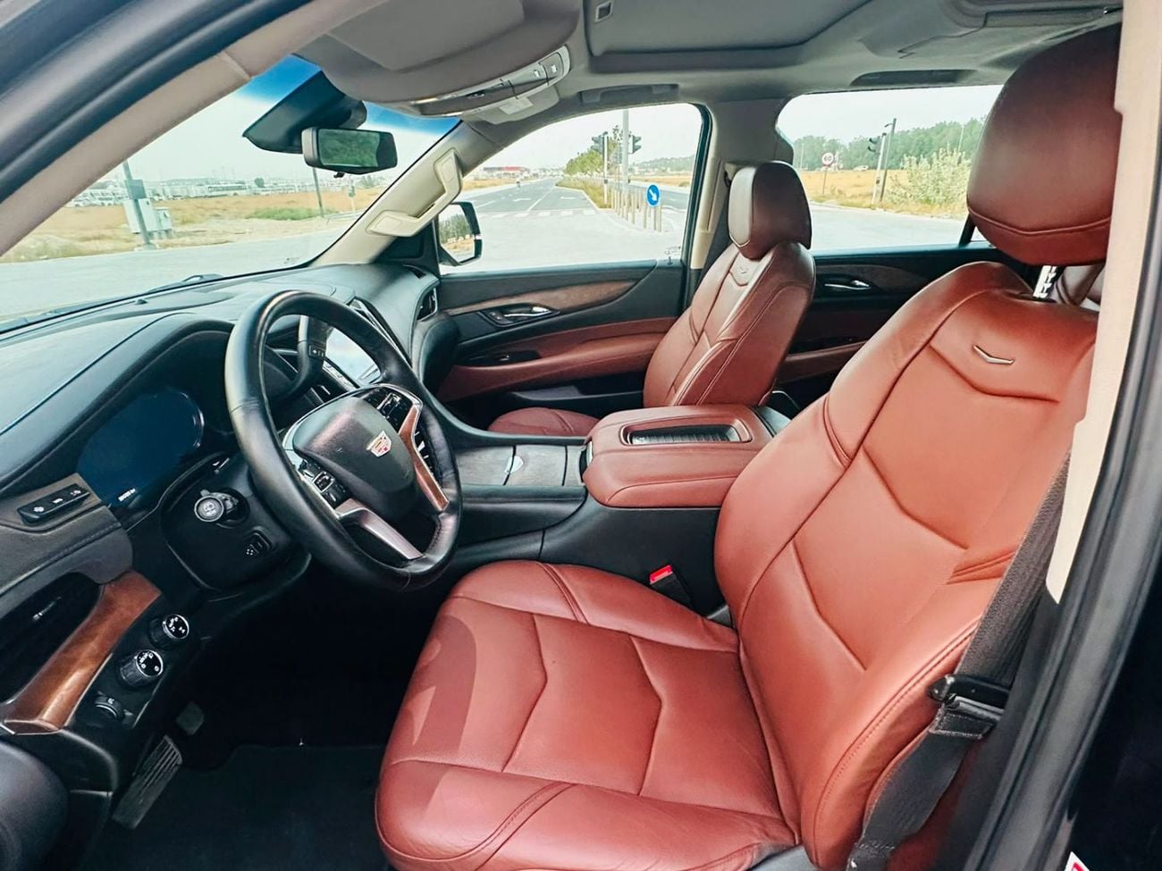 Cadillac Escalade Iq