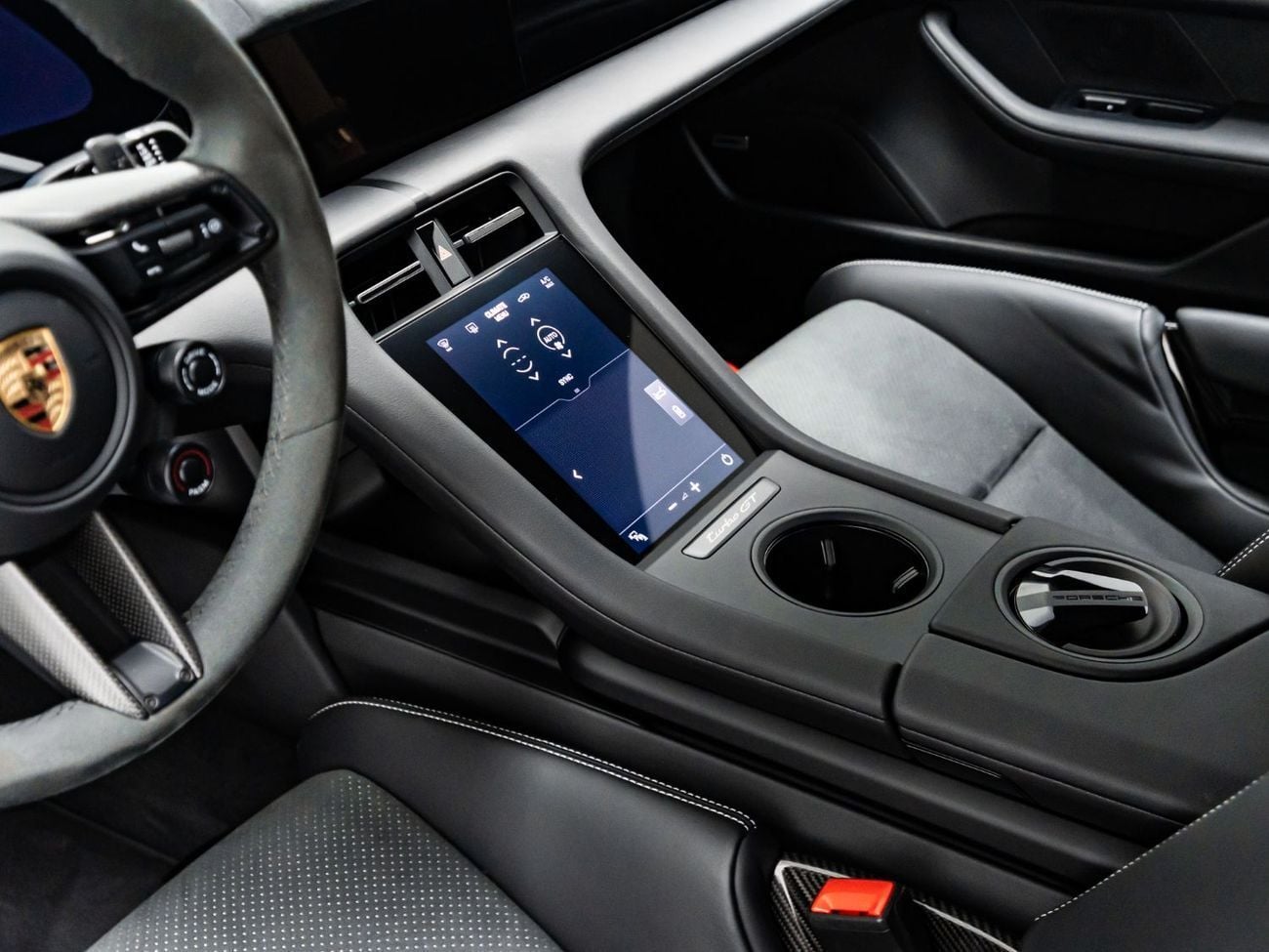 بورش تايكان 2025 Porsche Taycan Turbo GT, 2027 Porsche Warranty, Full Weissach Package, Very Low KMs, GCC