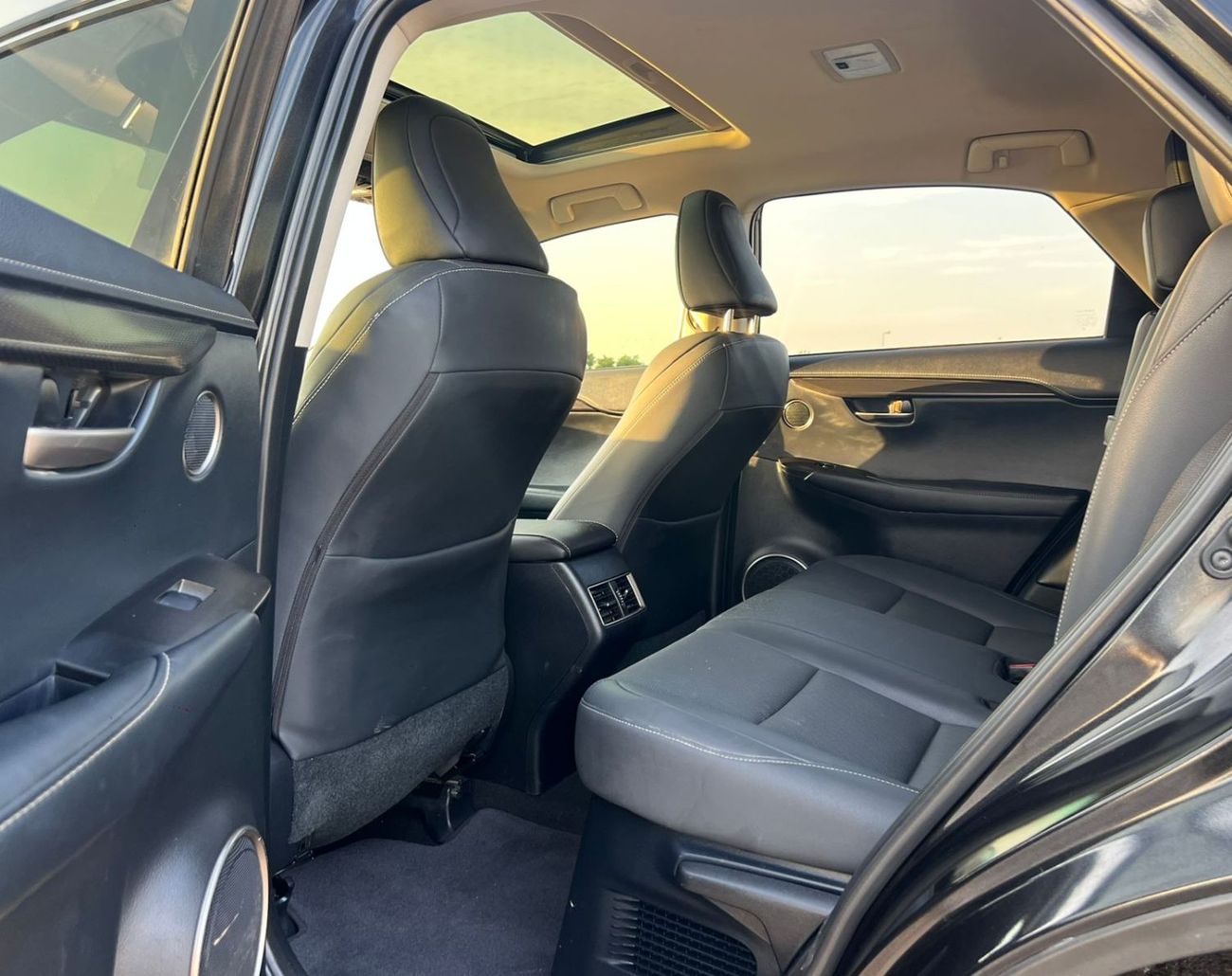 Lexus NX300 2020 Lexus NX300T Turbo Full Option Sewell Edition - 2.0L V4 - AWD 4x4 - 360* 5 CAM - Radar & Sensor