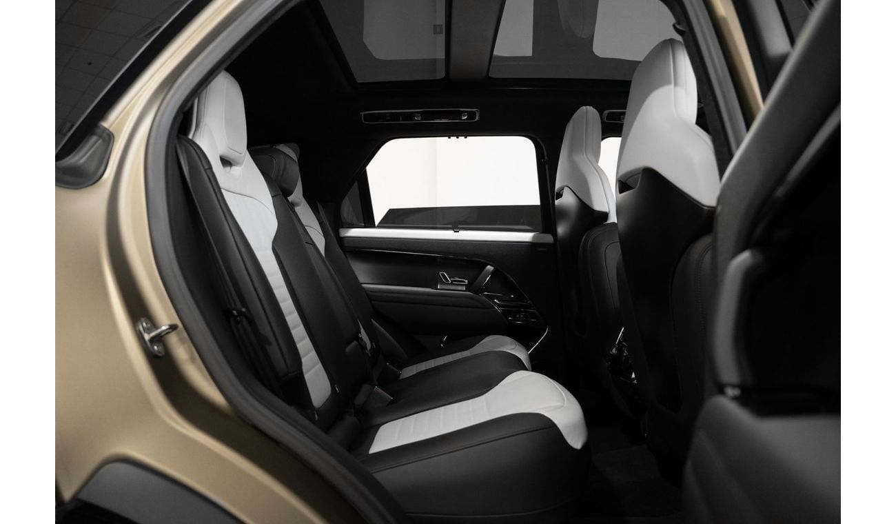 Land Rover Range Rover Sport SV Edition one