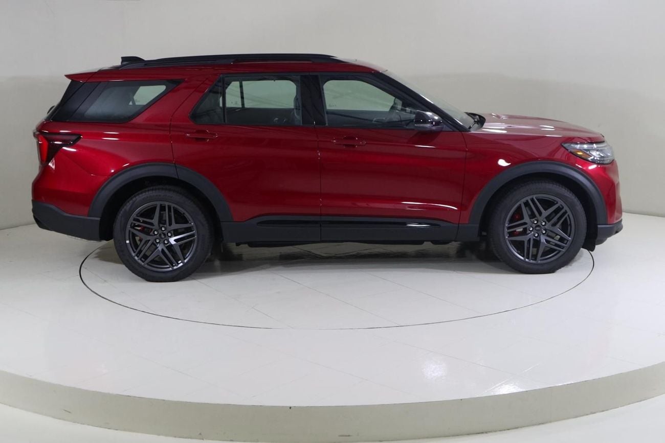 Ford Explorer ST E3625W / AL TAYER MOTORS AL QOUZ SHOWROOM