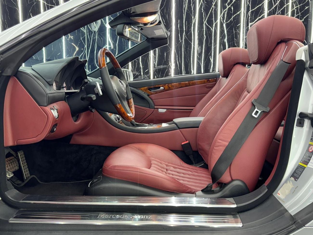 Mercedes-Benz SL 280 3.0 L,Excellent