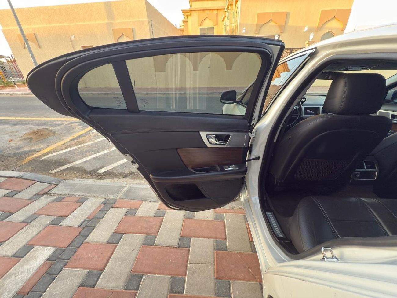 جاكوار XF Premium Luxury 3.0L