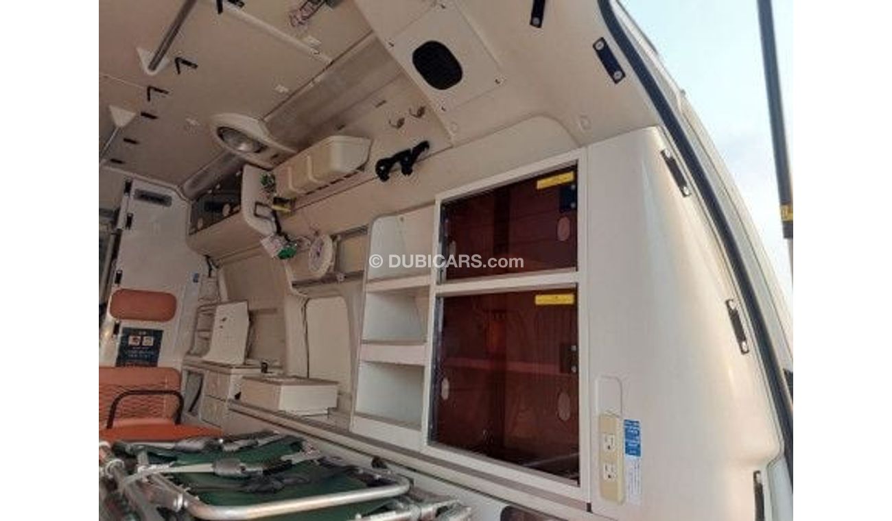 تويوتا هاياس TOYOTA HIACE VAN RIGHT HAND DRIVE(PM16273)